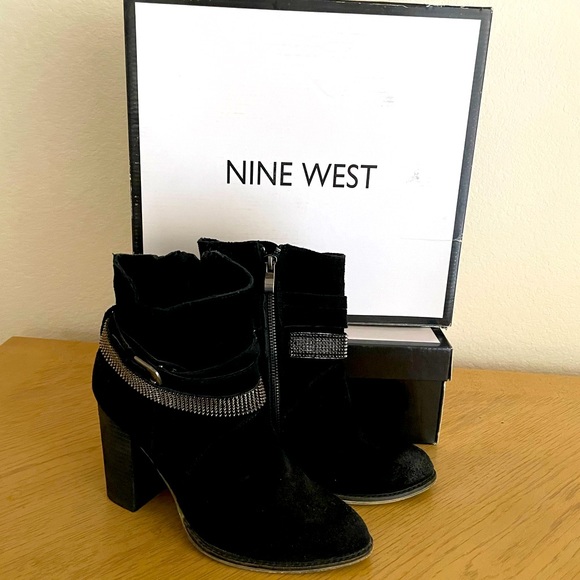 NINE WEST Ankle Boots - Picture 1 of 3